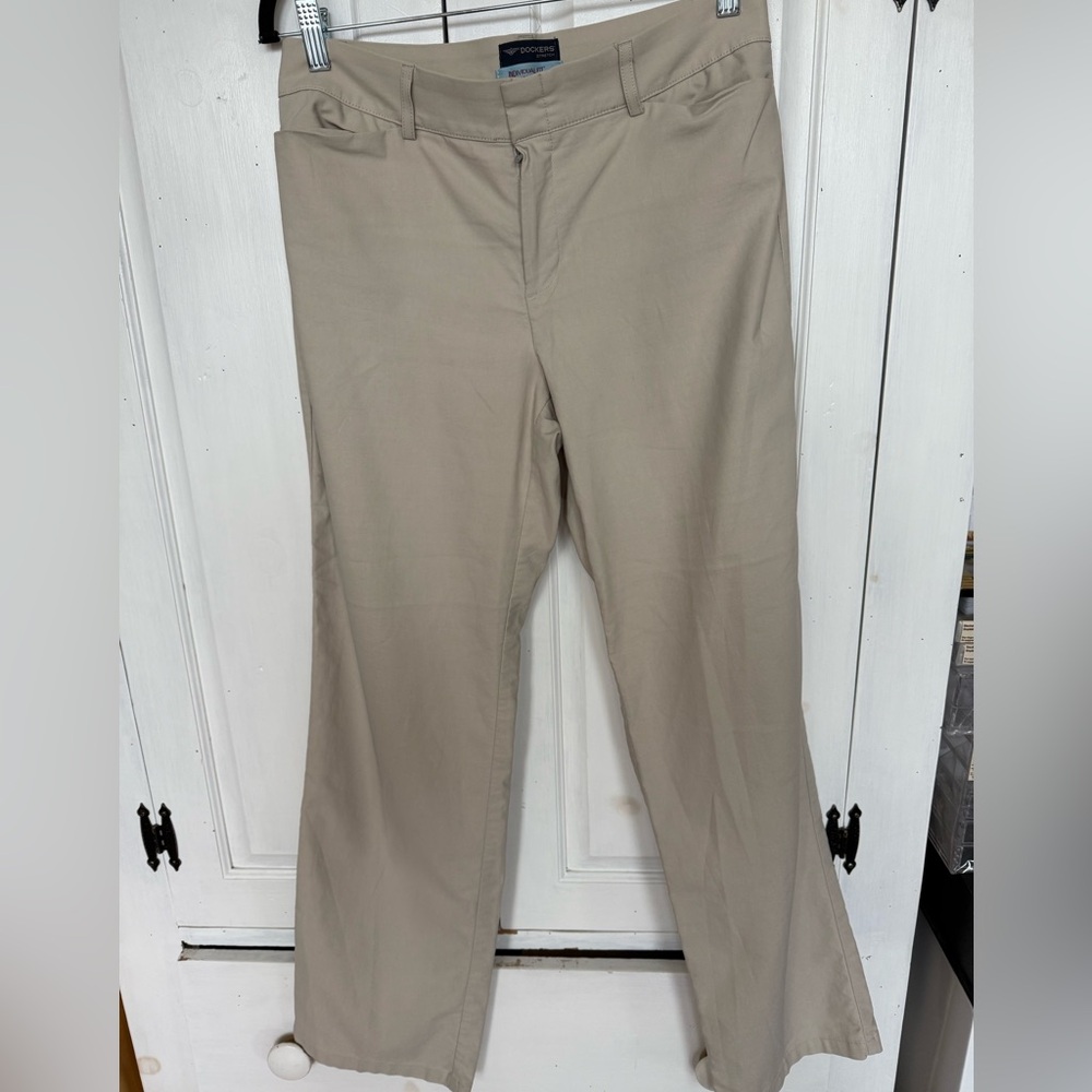 Dockers Khaki Chinos